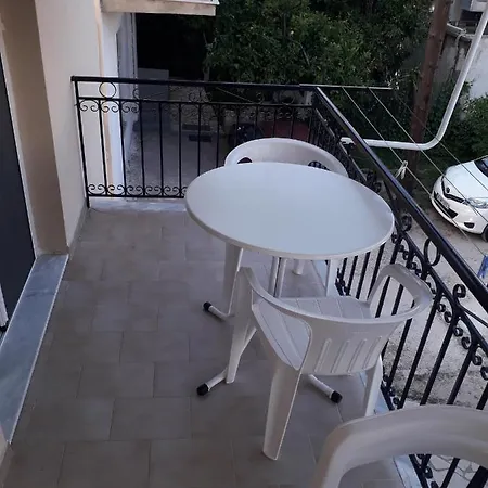 Giannis Apartment *